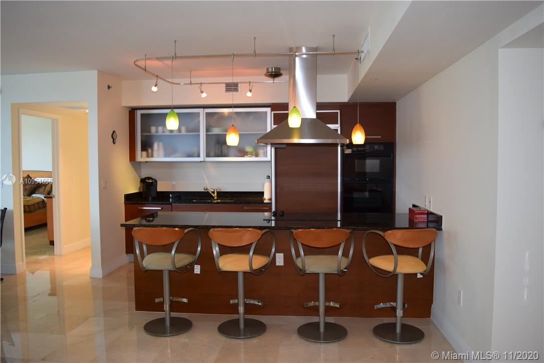 See details 1005 2 / 2 1782 sq. ft. $ 2020-11-08 0 Photo