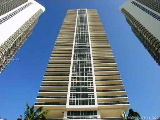 Ver detalles 1701 3 / 3 2065 sq. ft. $ 2020-11-09 0 foto