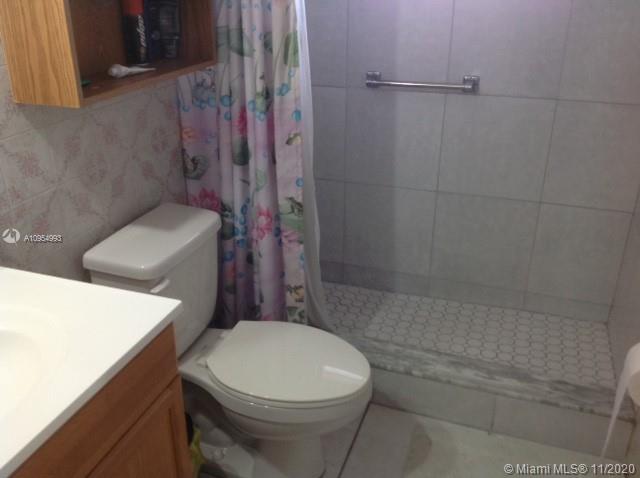 See details / 4866 sq. ft. $ 2020-11-09 0 Photo