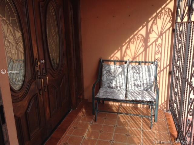 See details / 4866 sq. ft. $ 2020-11-09 0 Photo