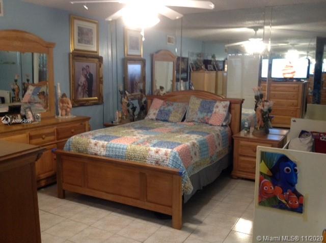 See details / 4866 sq. ft. $ 2020-11-09 0 Photo