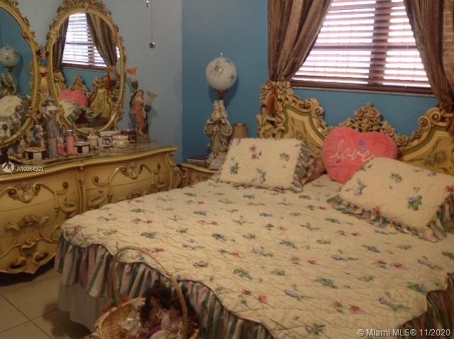 See details / 4866 sq. ft. $ 2020-11-09 0 Photo