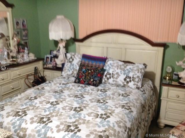 See details / 4866 sq. ft. $ 2020-11-09 0 Photo