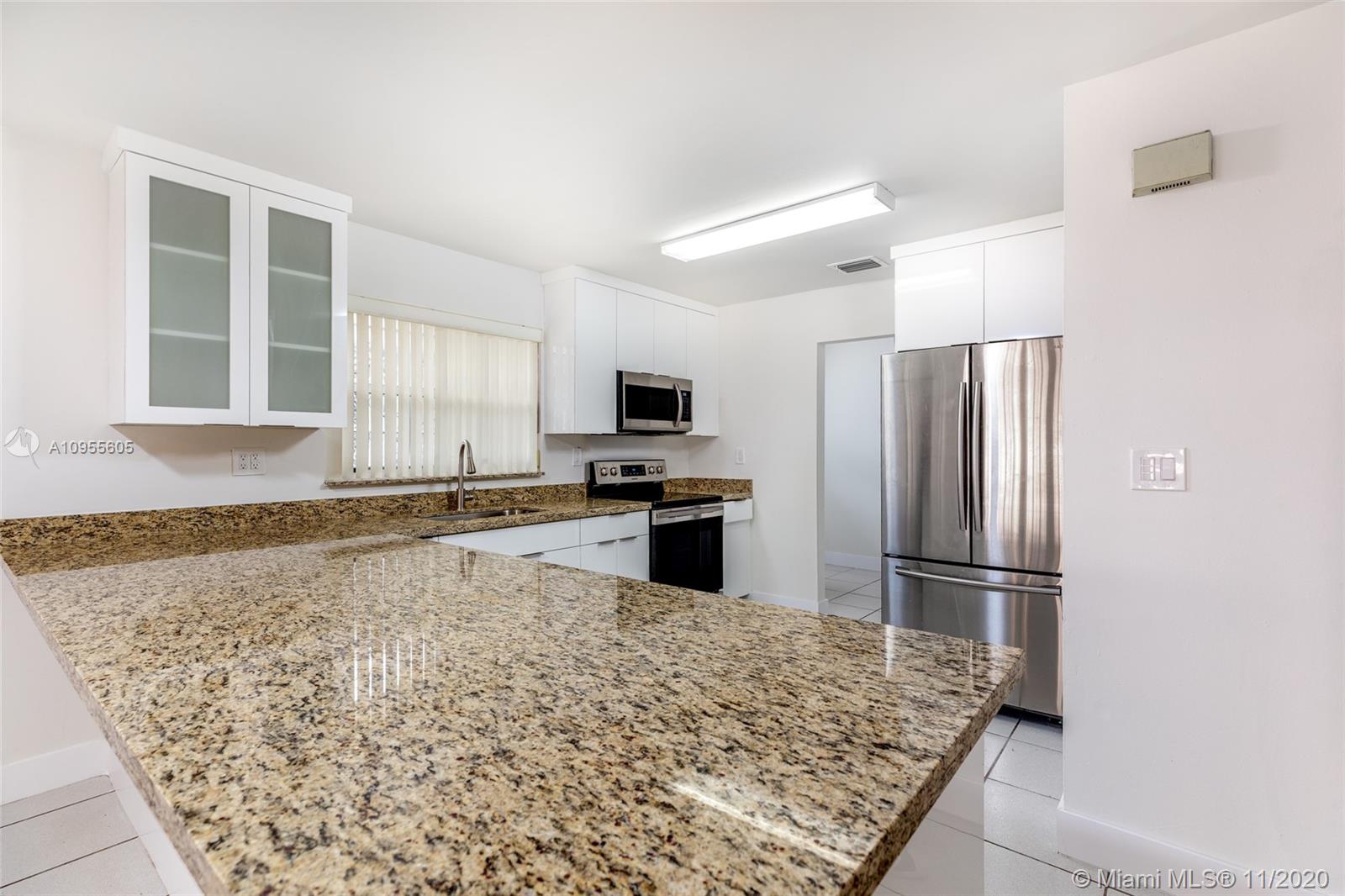 See details / 2820 sq. ft. $ 2020-11-10 0 Photo