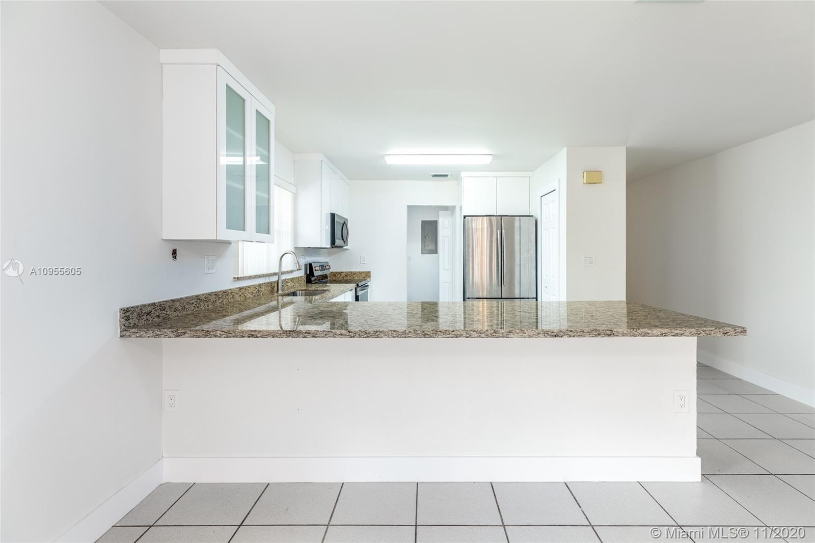See details / 2820 sq. ft. $ 2020-11-10 0 Photo