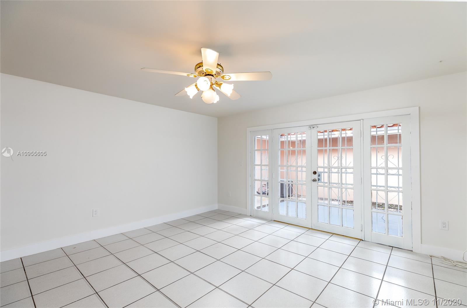 See details / 2820 sq. ft. $ 2020-11-10 0 Photo