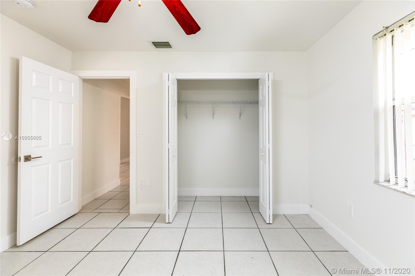 See details / 2820 sq. ft. $ 2020-11-10 0 Photo