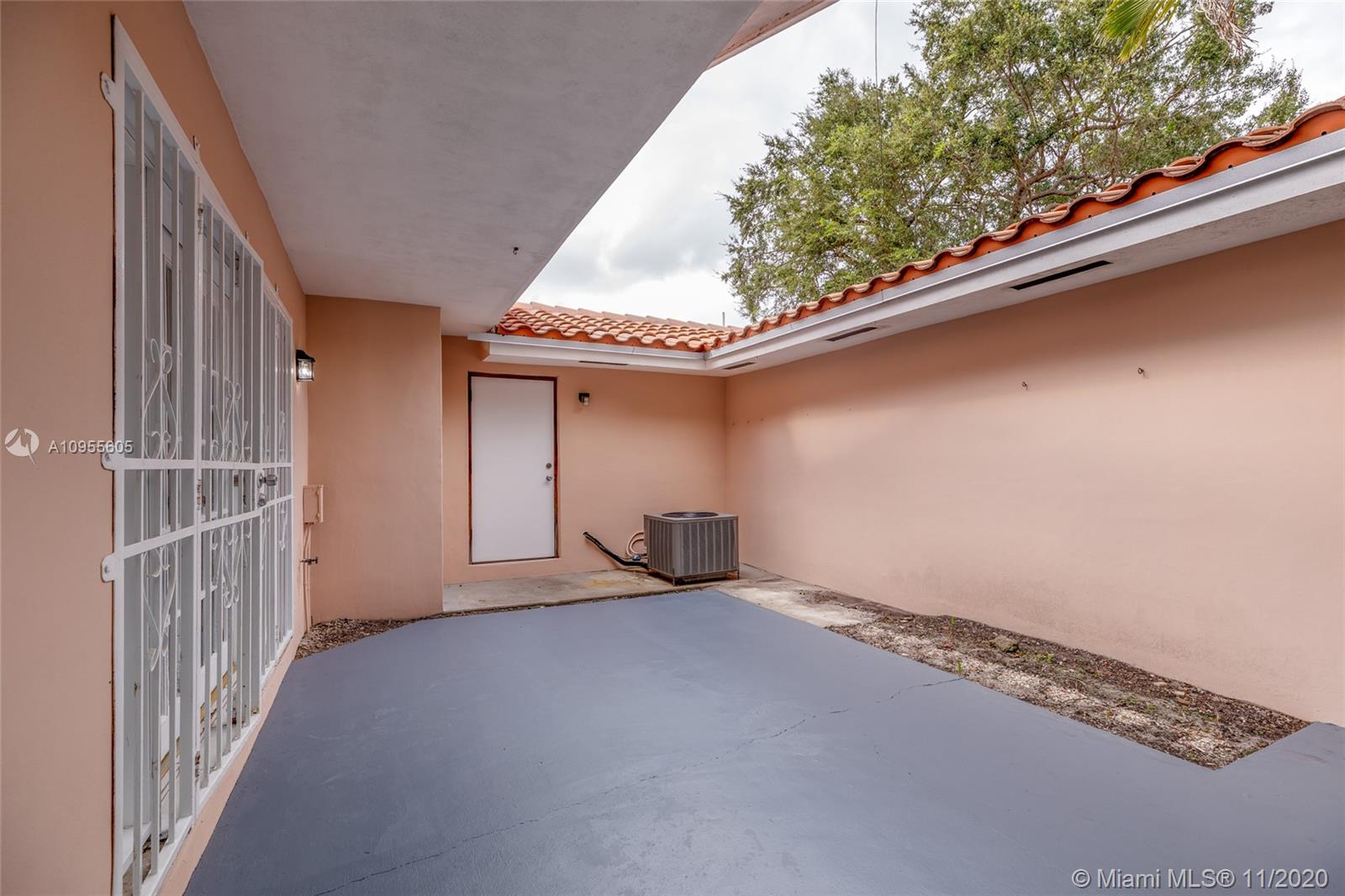 See details / 2820 sq. ft. $ 2020-11-10 0 Photo