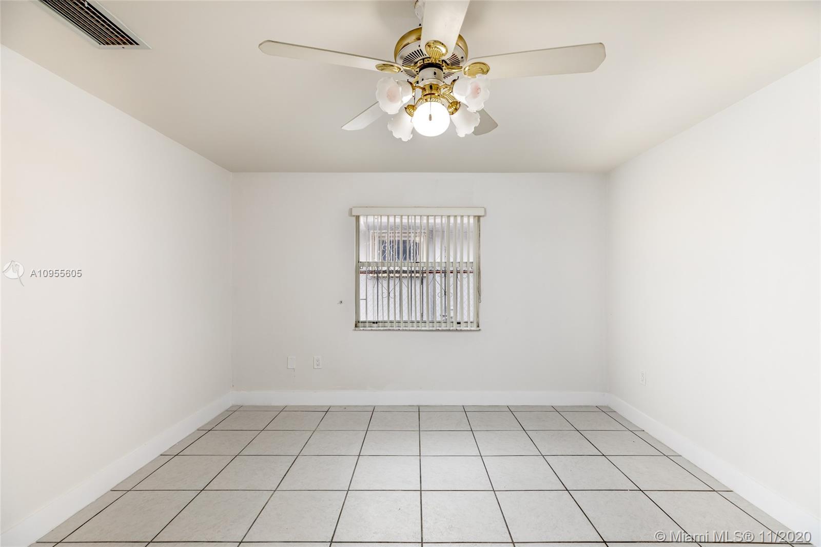 See details / 2820 sq. ft. $ 2020-11-10 0 Photo