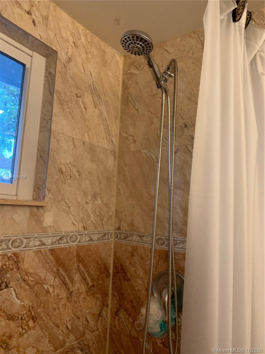 See details / 3731 sq. ft. $ 2020-12-14 0 Photo