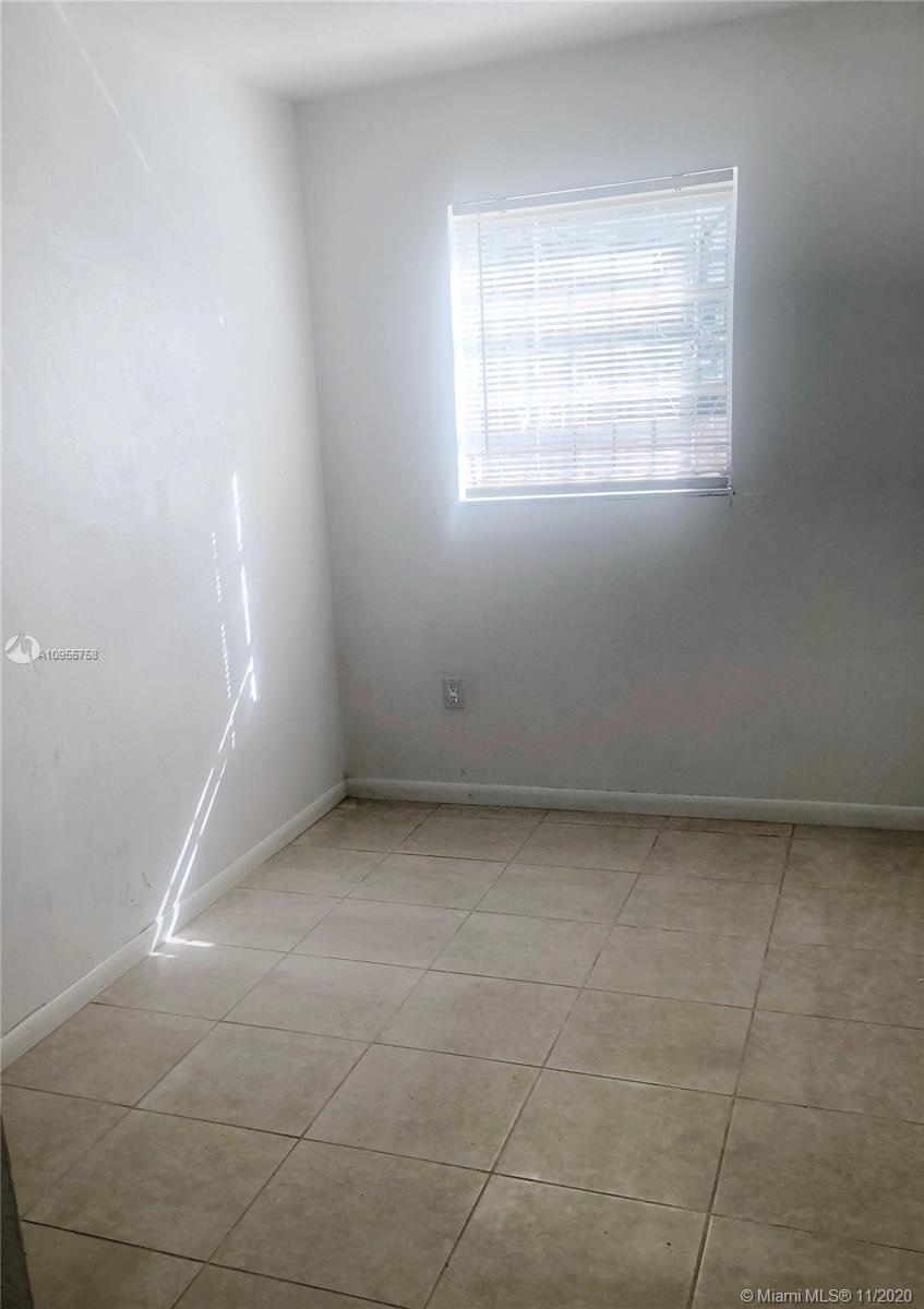 See details / 3731 sq. ft. $ 2020-12-14 0 Photo