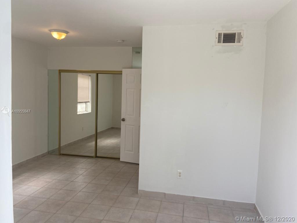 See details / 2170 sq. ft. $ 2020-12-22 0 Photo