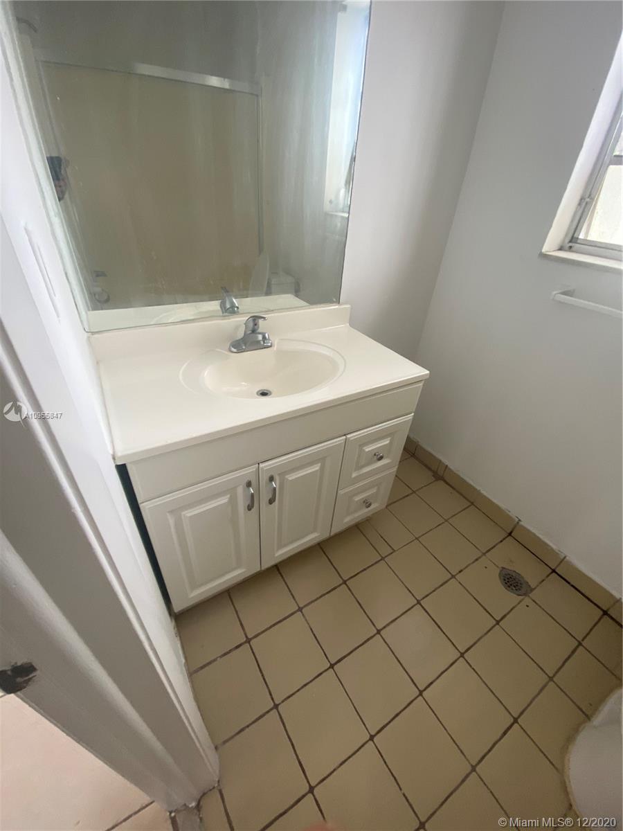 See details / 2170 sq. ft. $ 2020-12-22 0 Photo