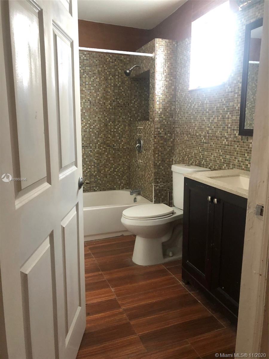 See details / 2400 sq. ft. $ 2021-01-20 0 Photo