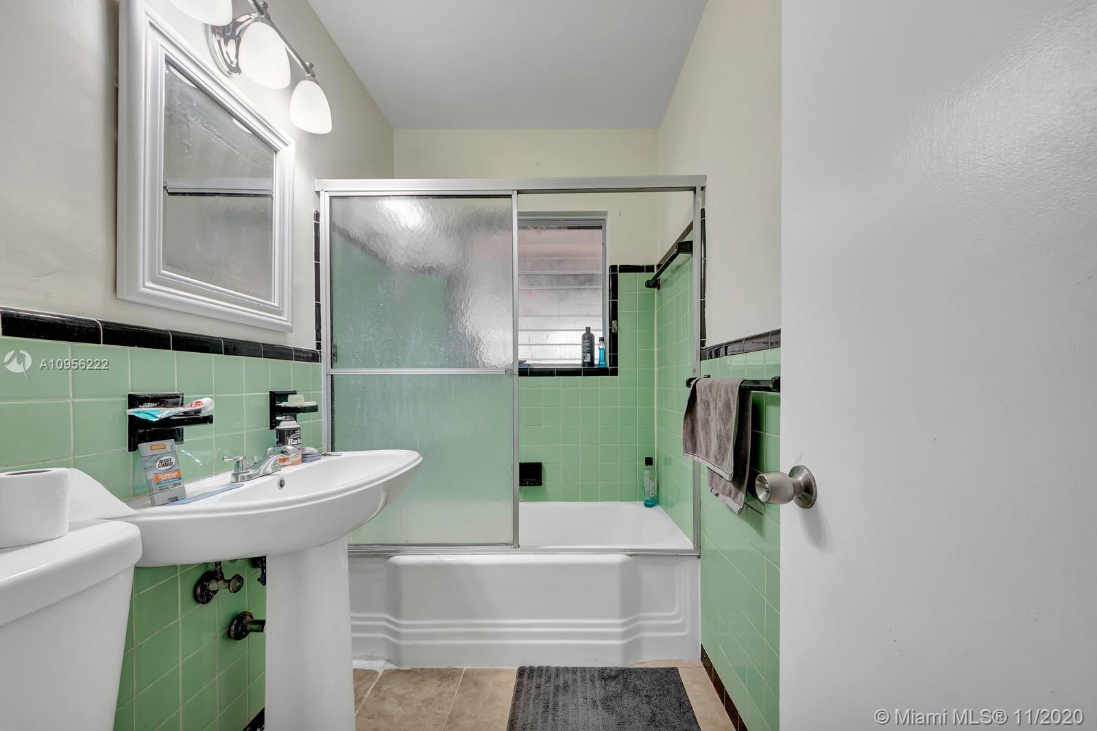 See details / 1573 sq. ft. $ 2021-02-23 0 Photo