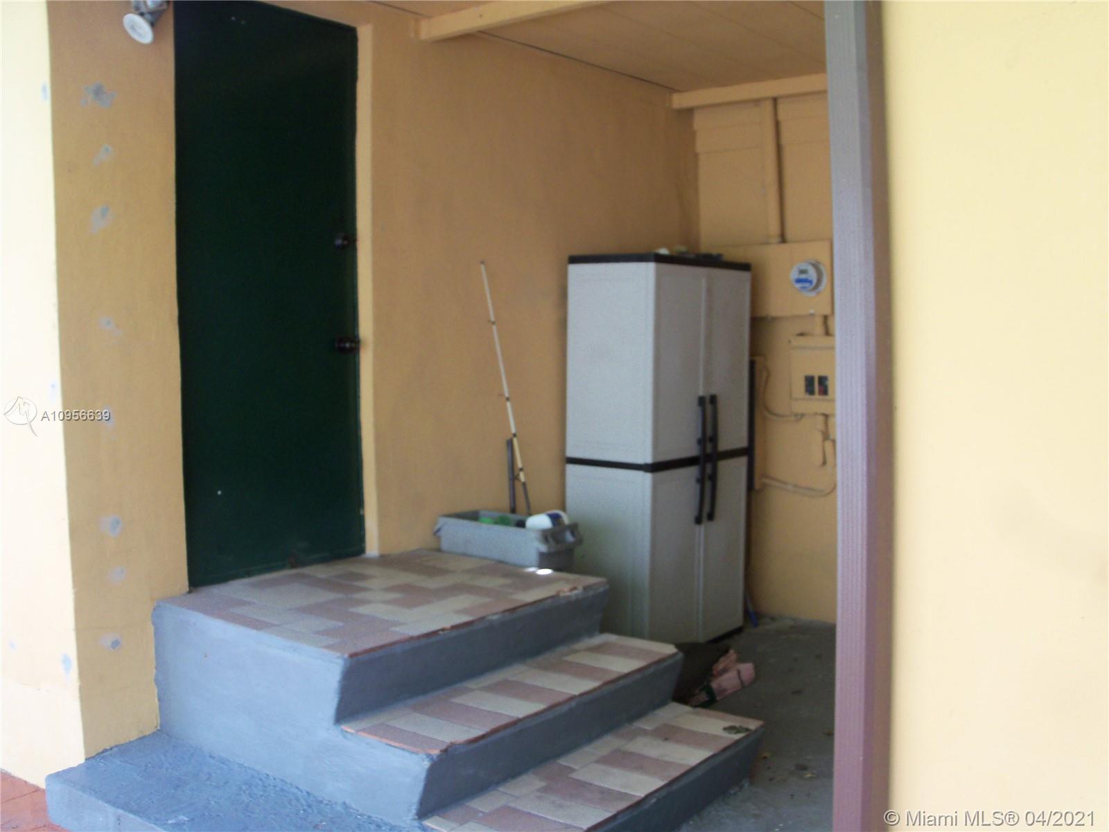 See details / 1312 sq. ft. $ 2021-03-04 0 Photo