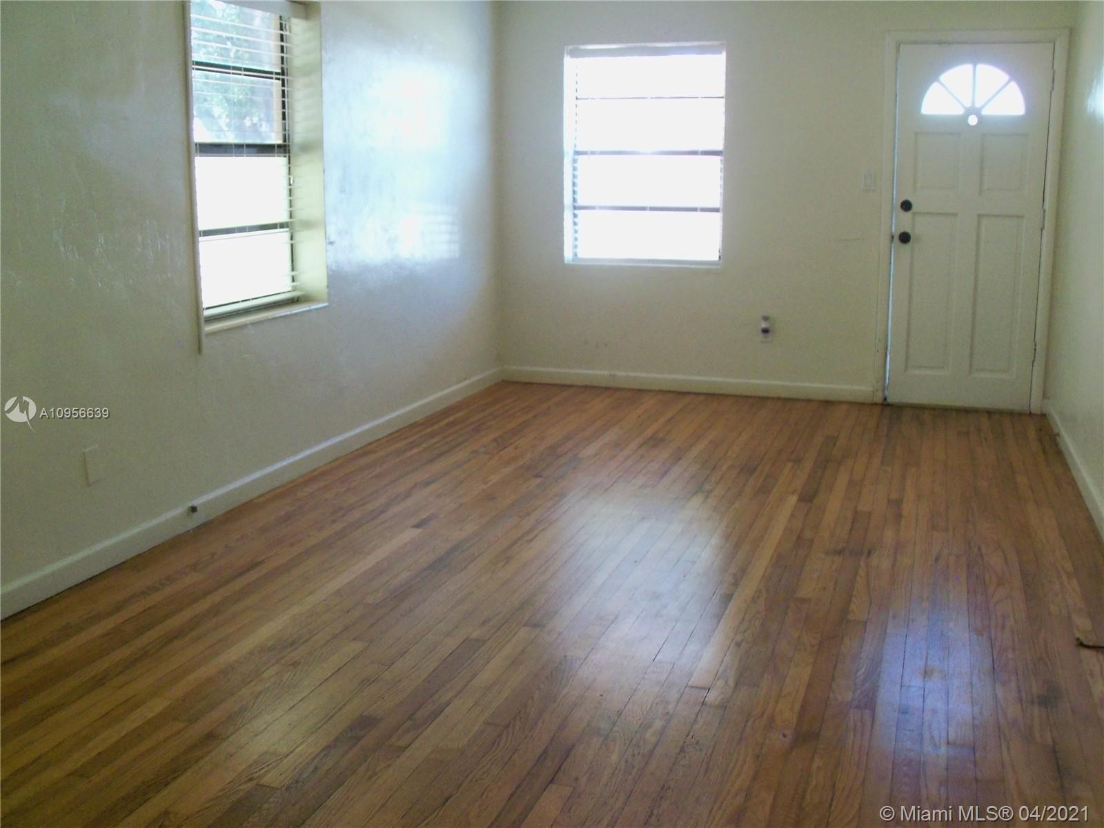See details / 1312 sq. ft. $ 2021-03-04 0 Photo