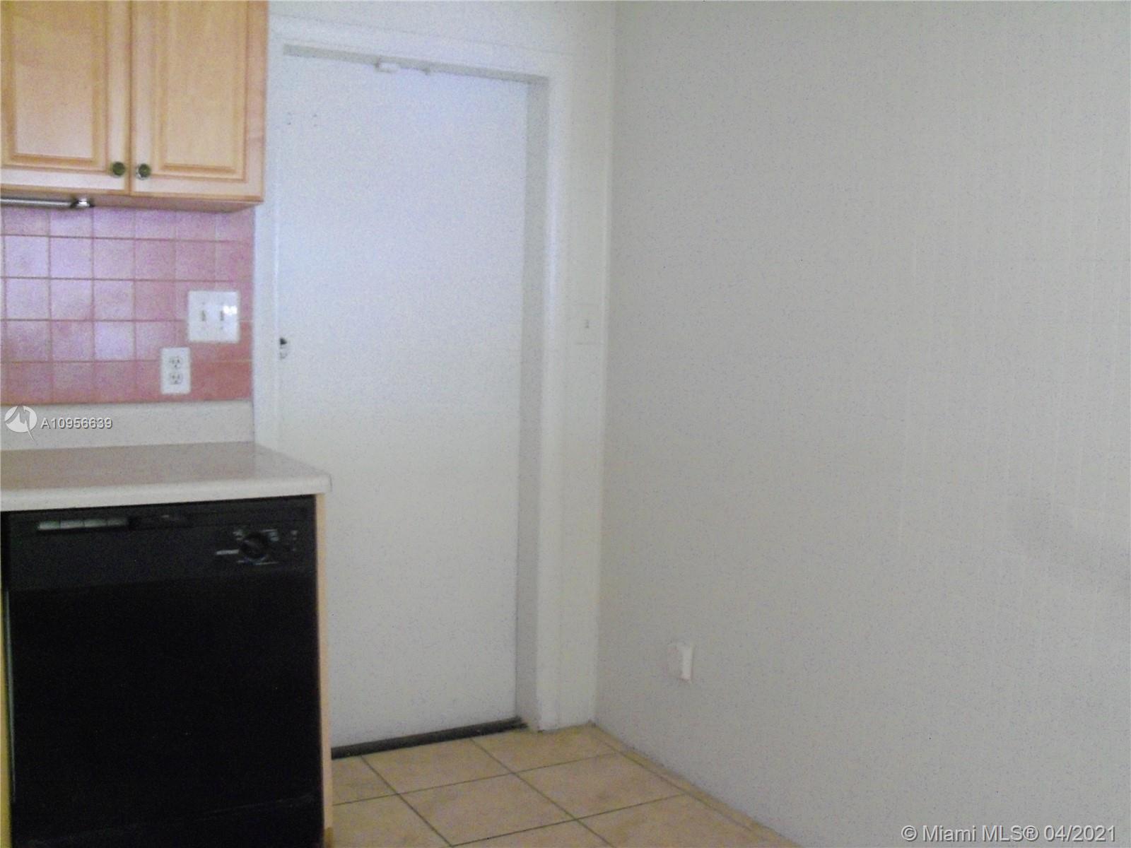 See details / 1312 sq. ft. $ 2021-03-04 0 Photo