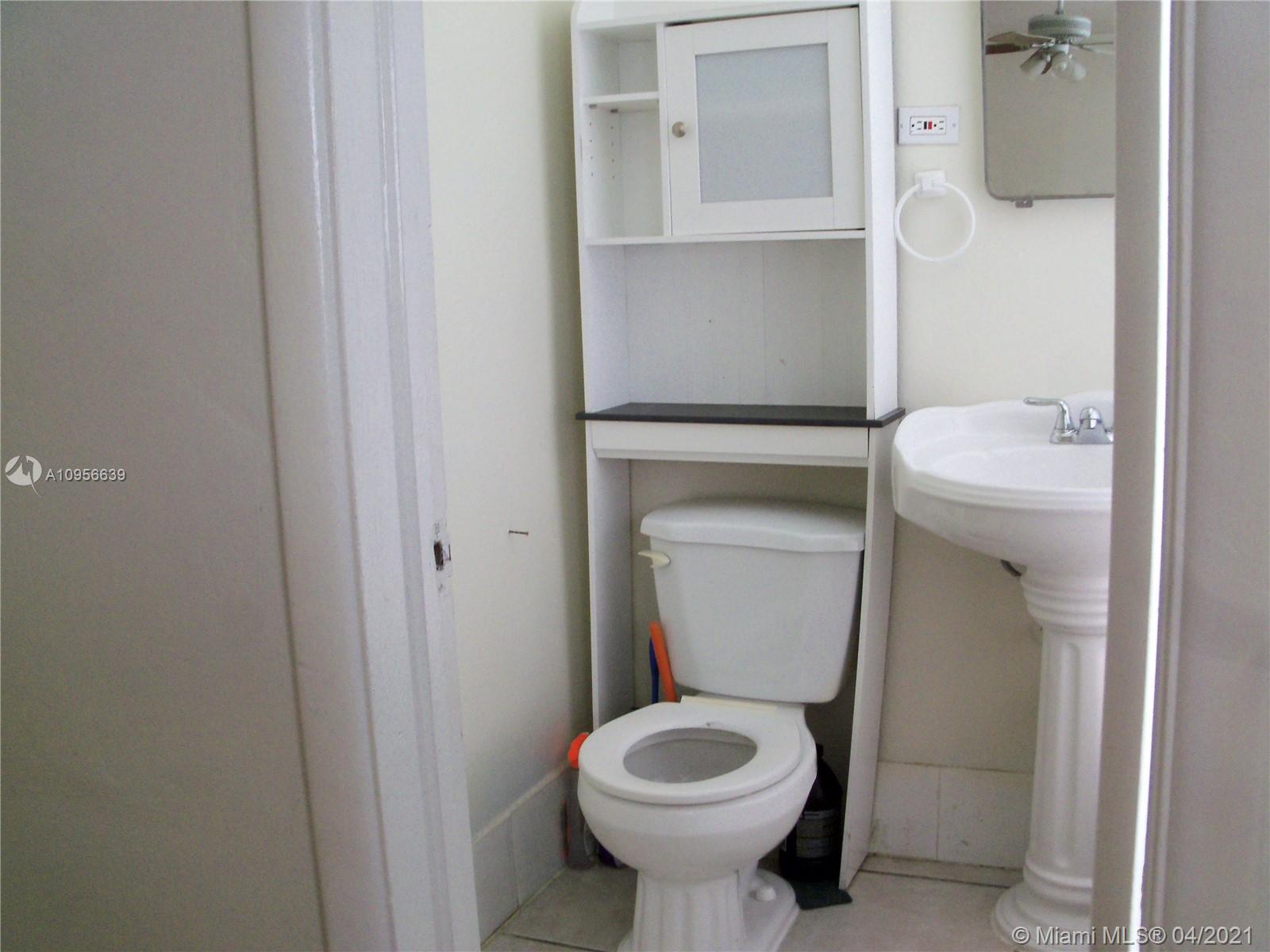 See details / 1312 sq. ft. $ 2021-03-04 0 Photo