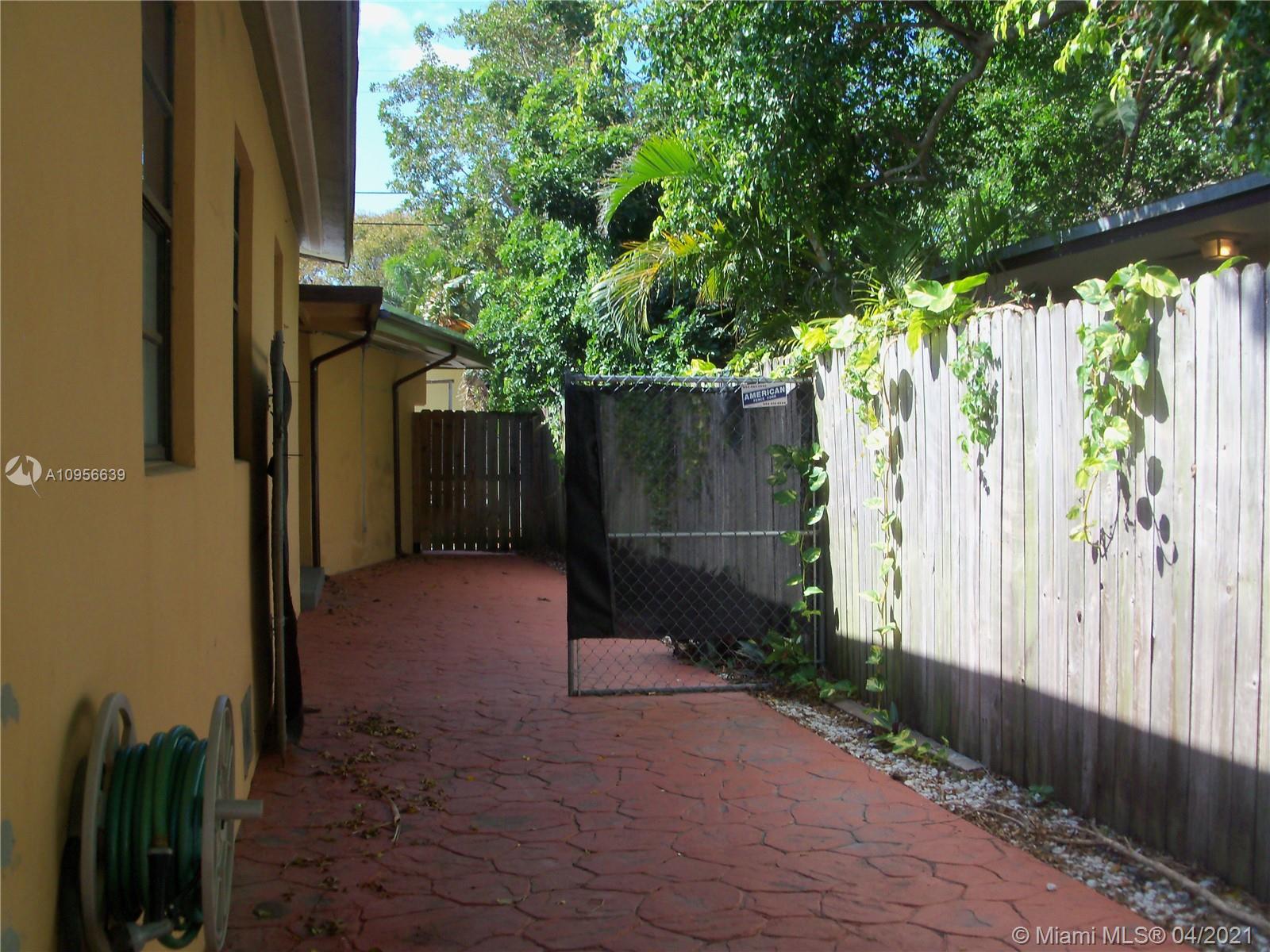 See details / 1312 sq. ft. $ 2021-01-14 0 Photo