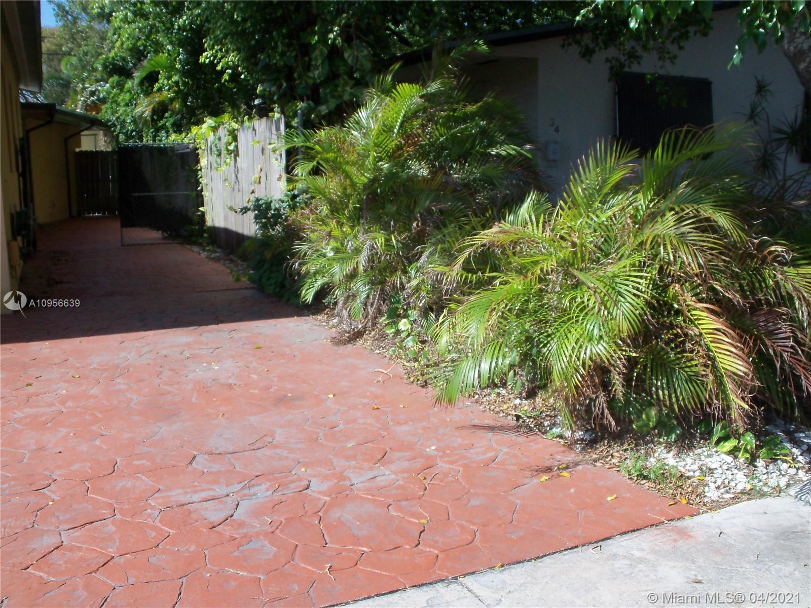 See details / 1312 sq. ft. $ 2021-03-04 0 Photo