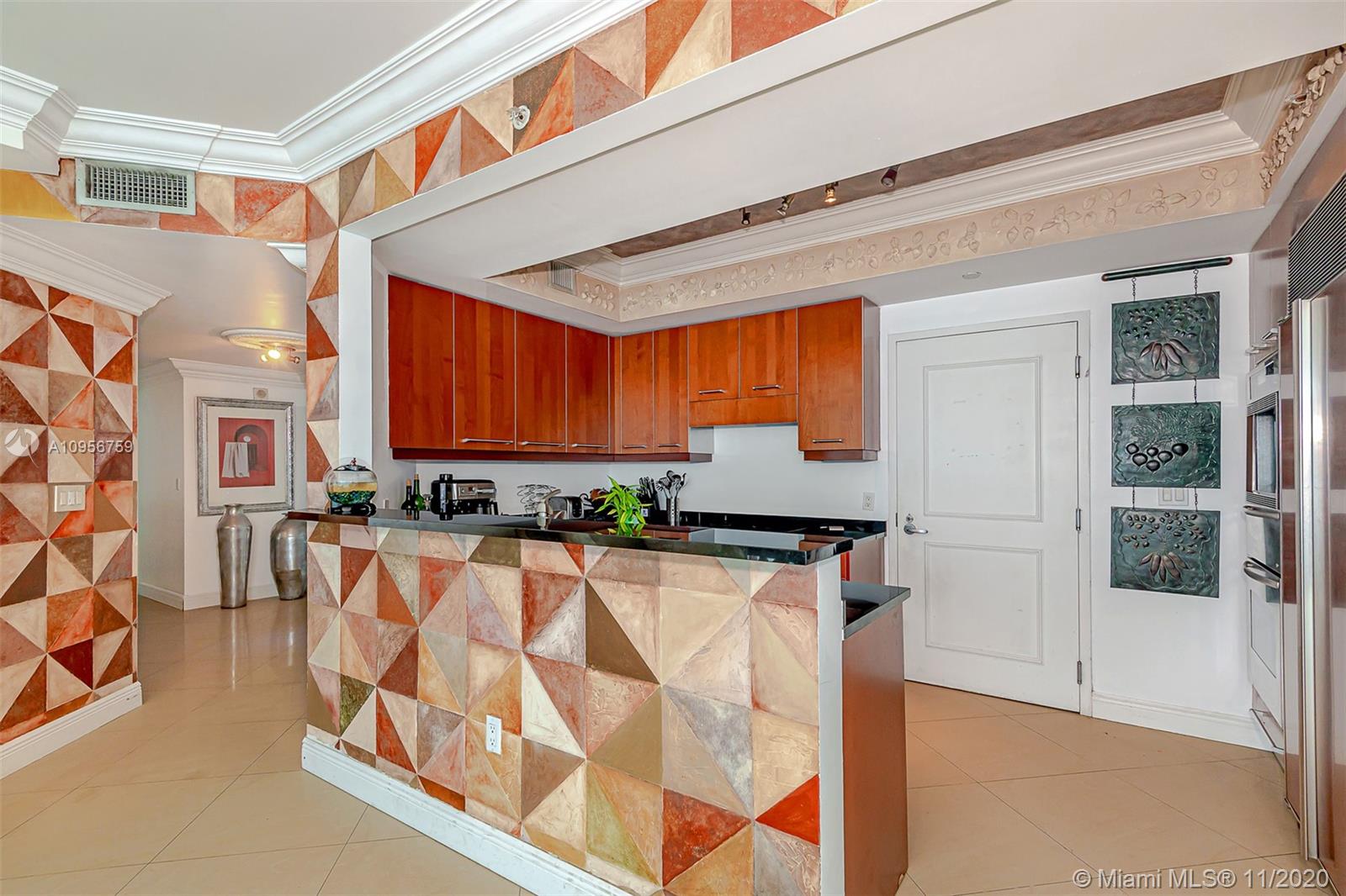 Photo of 3101 Ocean Dr #1906, Hollywood, Florida, 33019 -