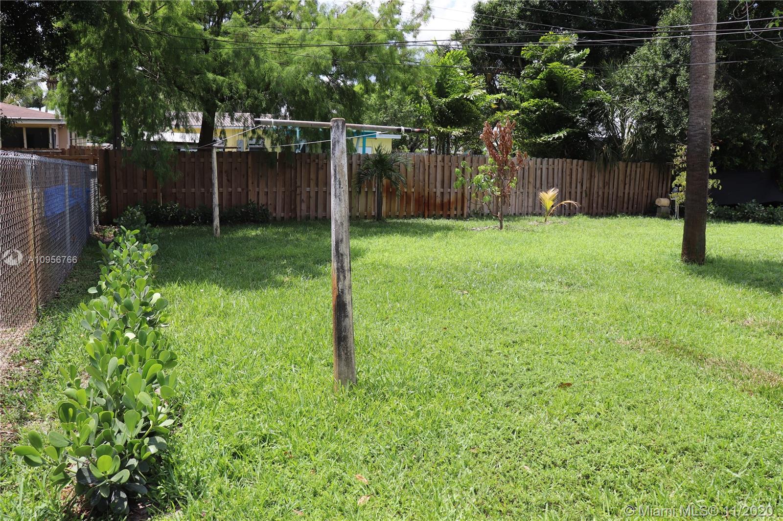 See details / 1290 sq. ft. $ 2020-11-12 0 Photo