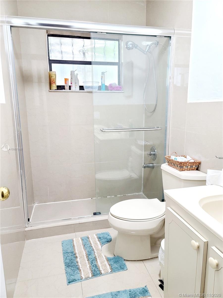 See details / 3384 sq. ft. $ 2020-12-22 0 Photo