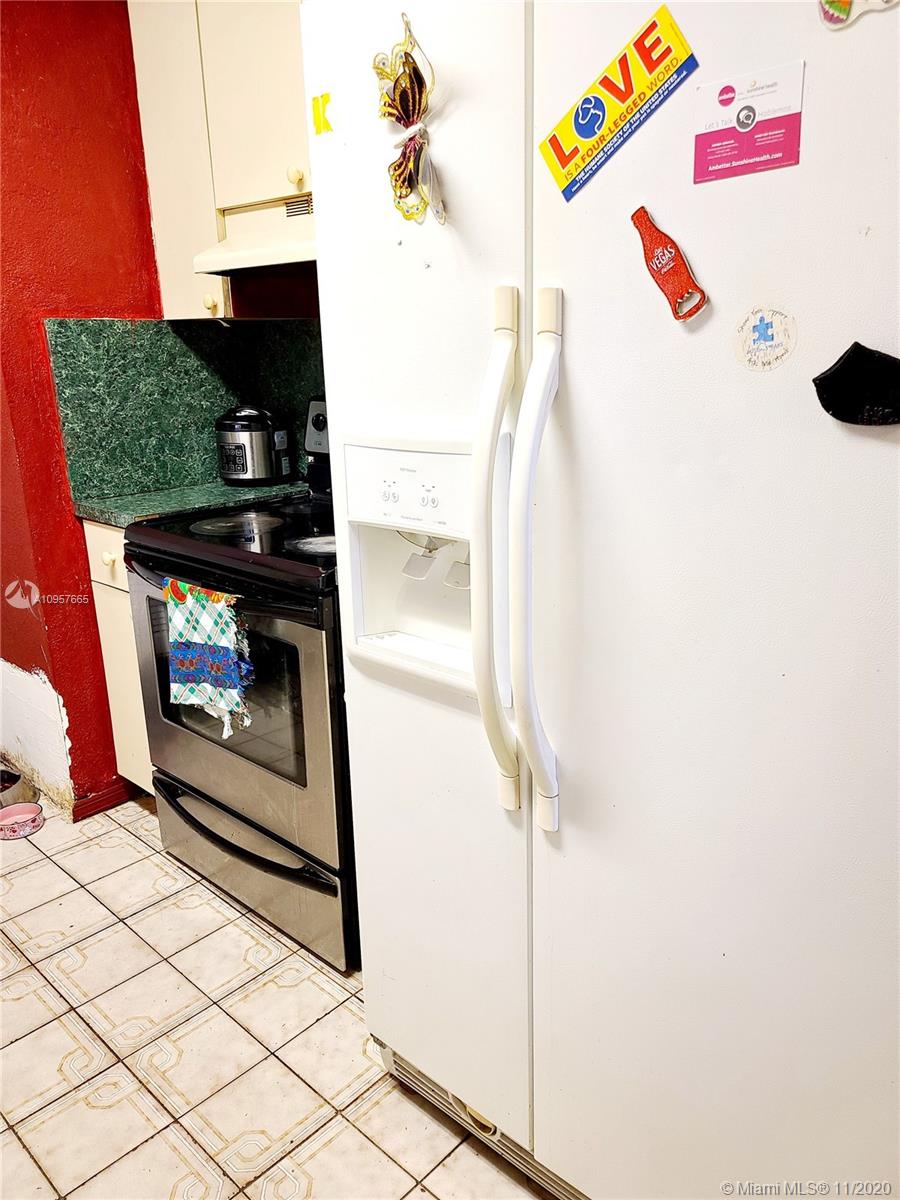 See details / 3384 sq. ft. $ 2020-12-22 0 Photo