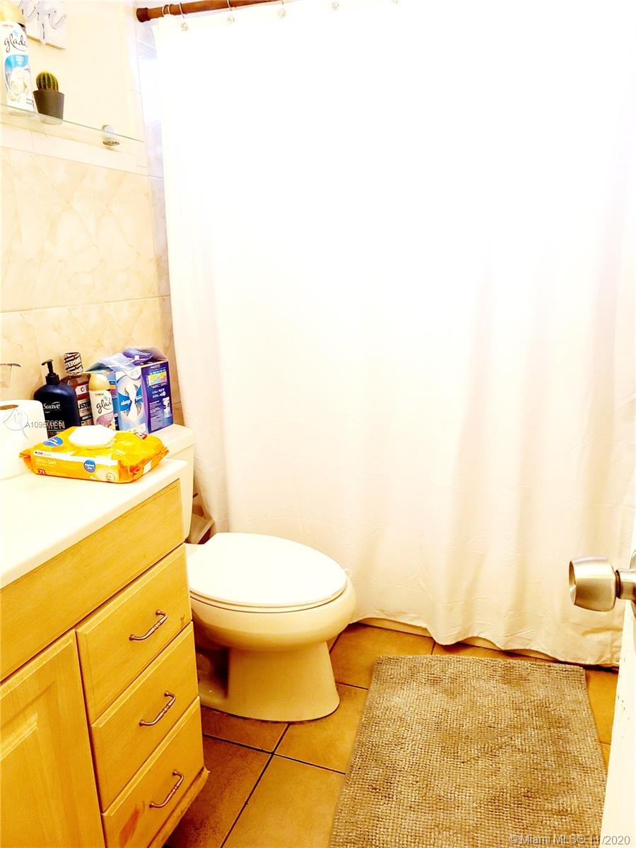 See details / 3384 sq. ft. $ 2020-12-22 0 Photo