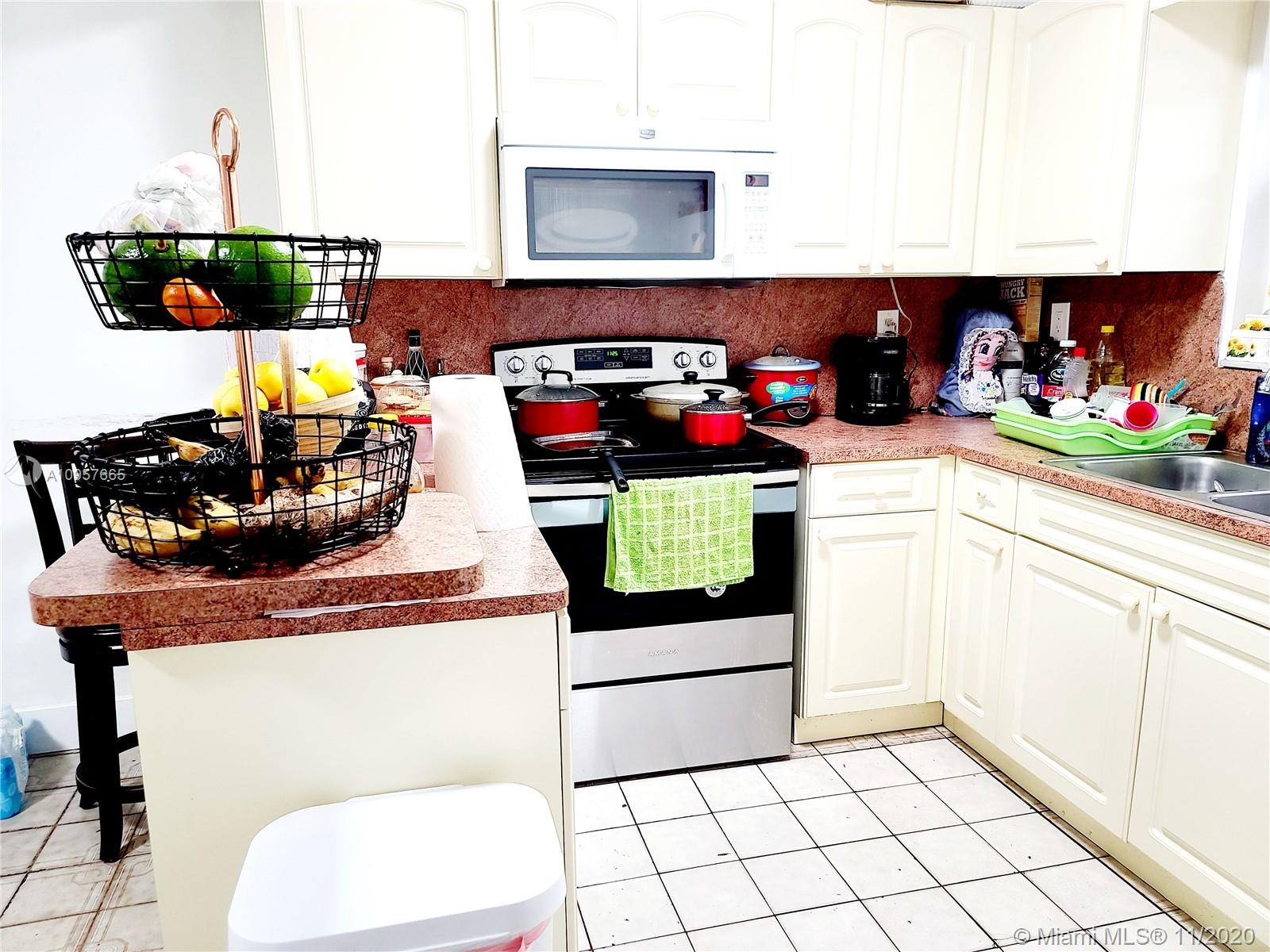 See details / 3384 sq. ft. $ 2020-12-22 0 Photo