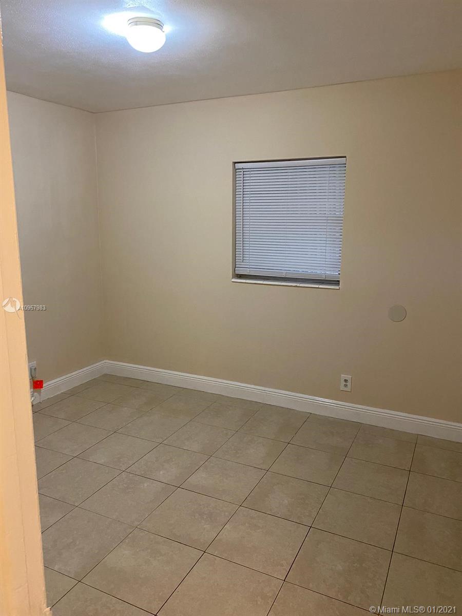 See details / 1300 sq. ft. $ 2020-11-16 0 Photo
