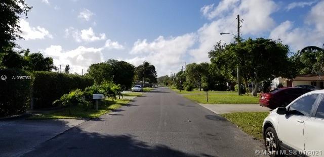 See details / 1300 sq. ft. $ 2020-11-16 0 Photo