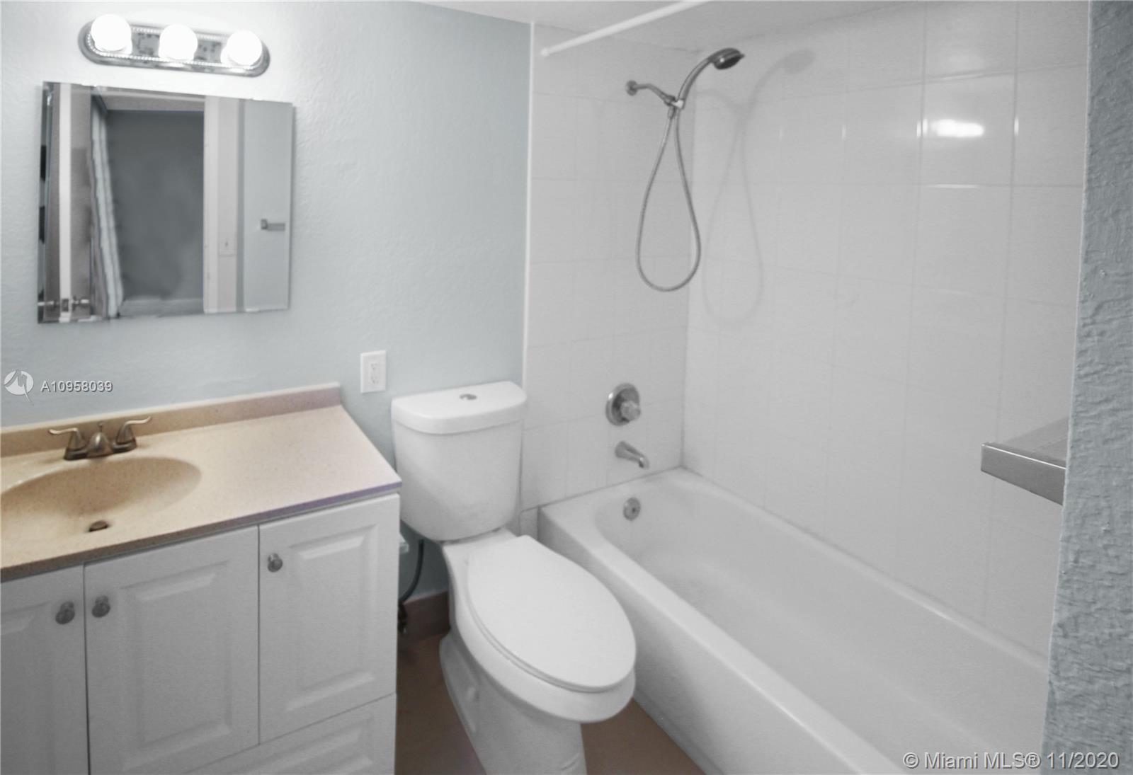 Photo of 17021 Bay Rd #105, Sunny Isles Beach, Florida, 33160 - Master Bedroom