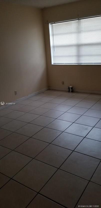 See details / 1764 sq. ft. $ 2020-11-16 0 Photo
