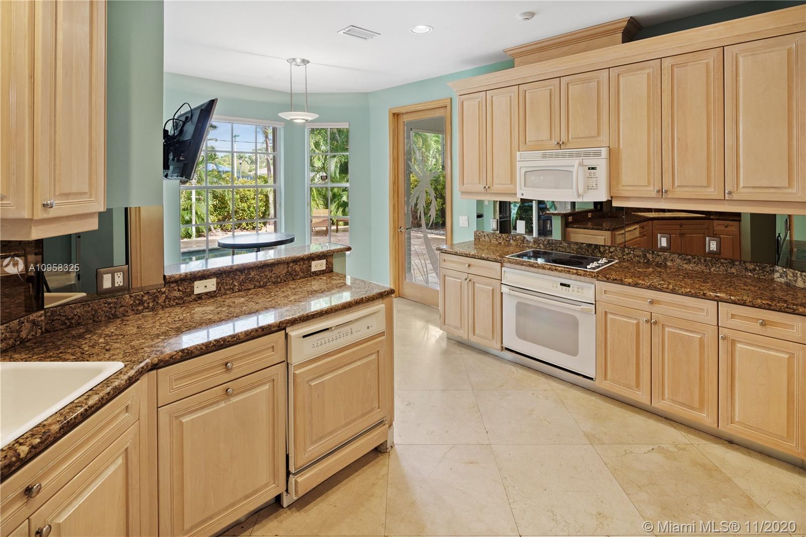 Photo of 4011 194th Trl, Sunny Isles Beach, Florida, 33160 -