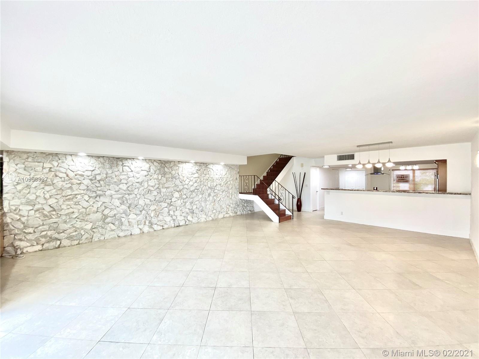 Photo of 1010 25th Ave #138 J, Hallandale Beach, Florida, 33009 -