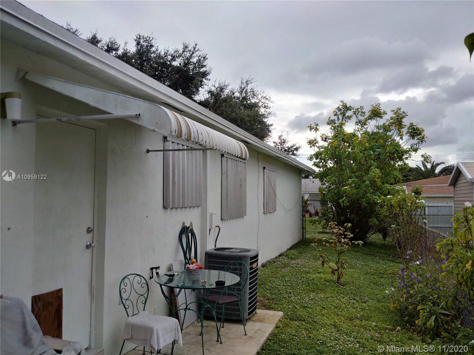 See details / 1969 sq. ft. $ 2020-11-17 0 Photo