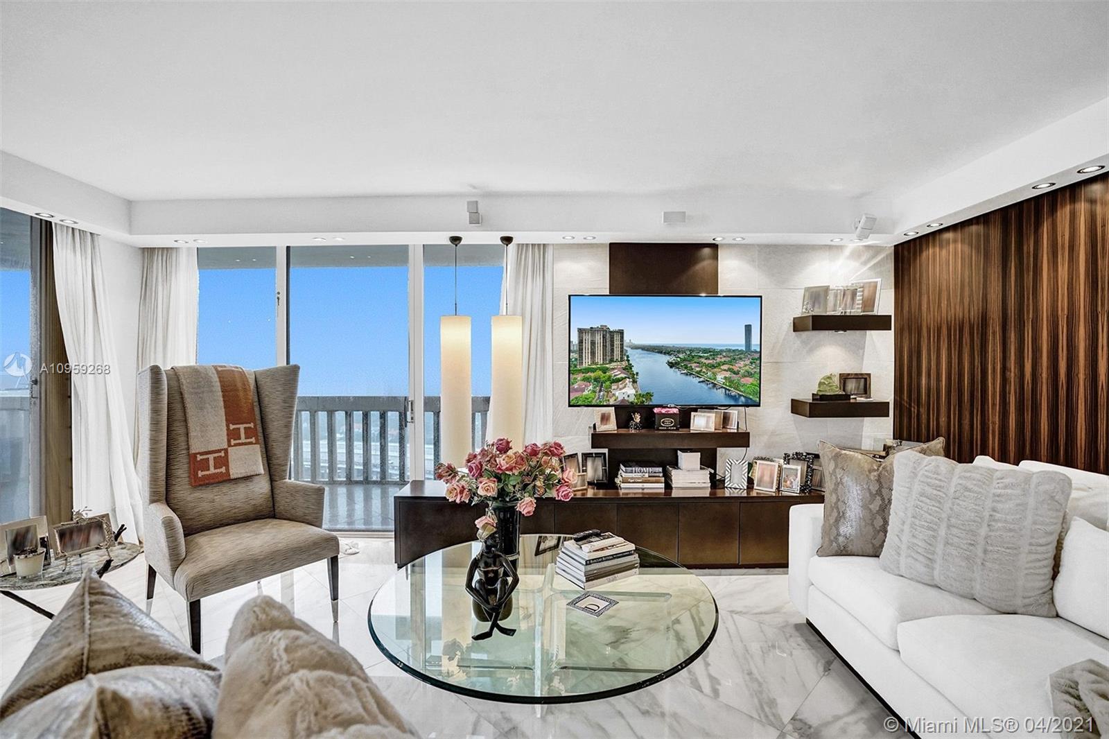 Photo of 19355 Turnberry Way #18J, Aventura, Florida, 33180 -