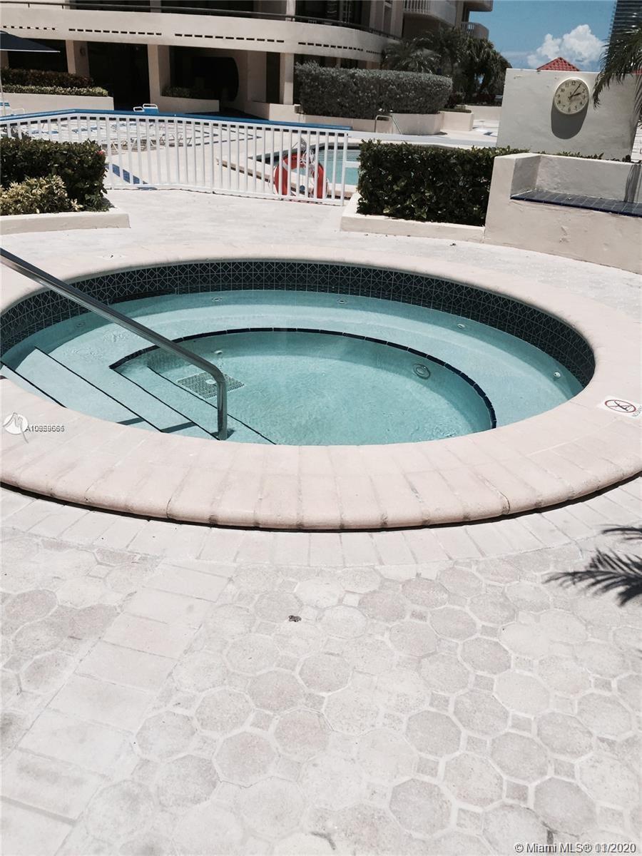Photo of 19355 Turnberry Way #8J, Aventura, Florida, 33180 -