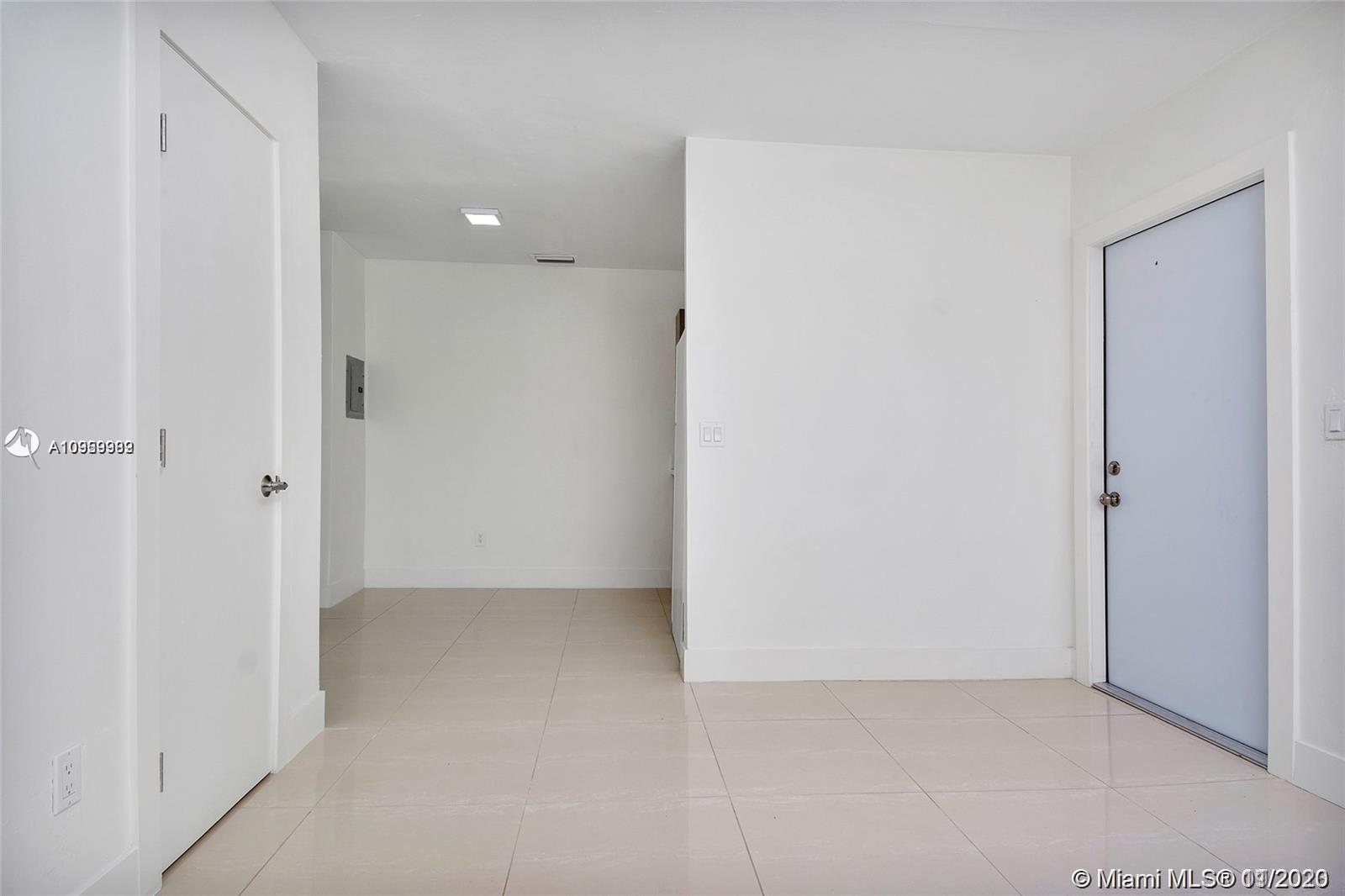 See details / 2063 sq. ft. $ 2020-11-19 0 Photo