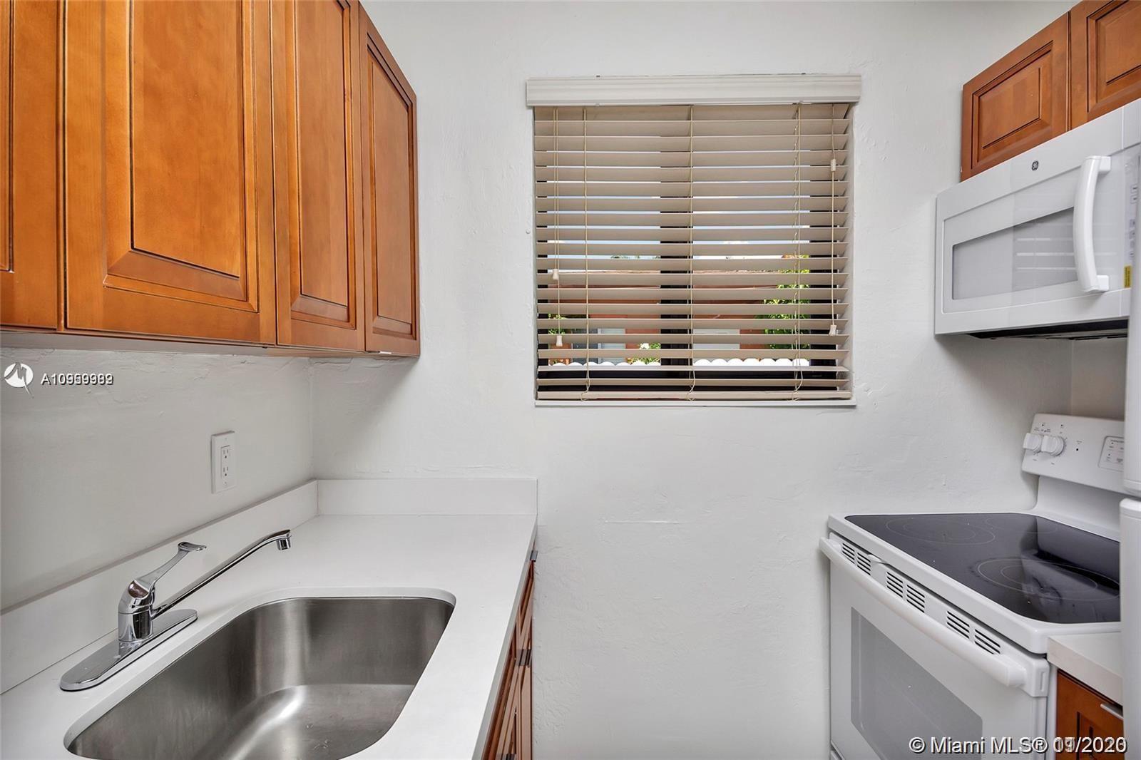 See details / 2063 sq. ft. $ 2020-11-19 0 Photo