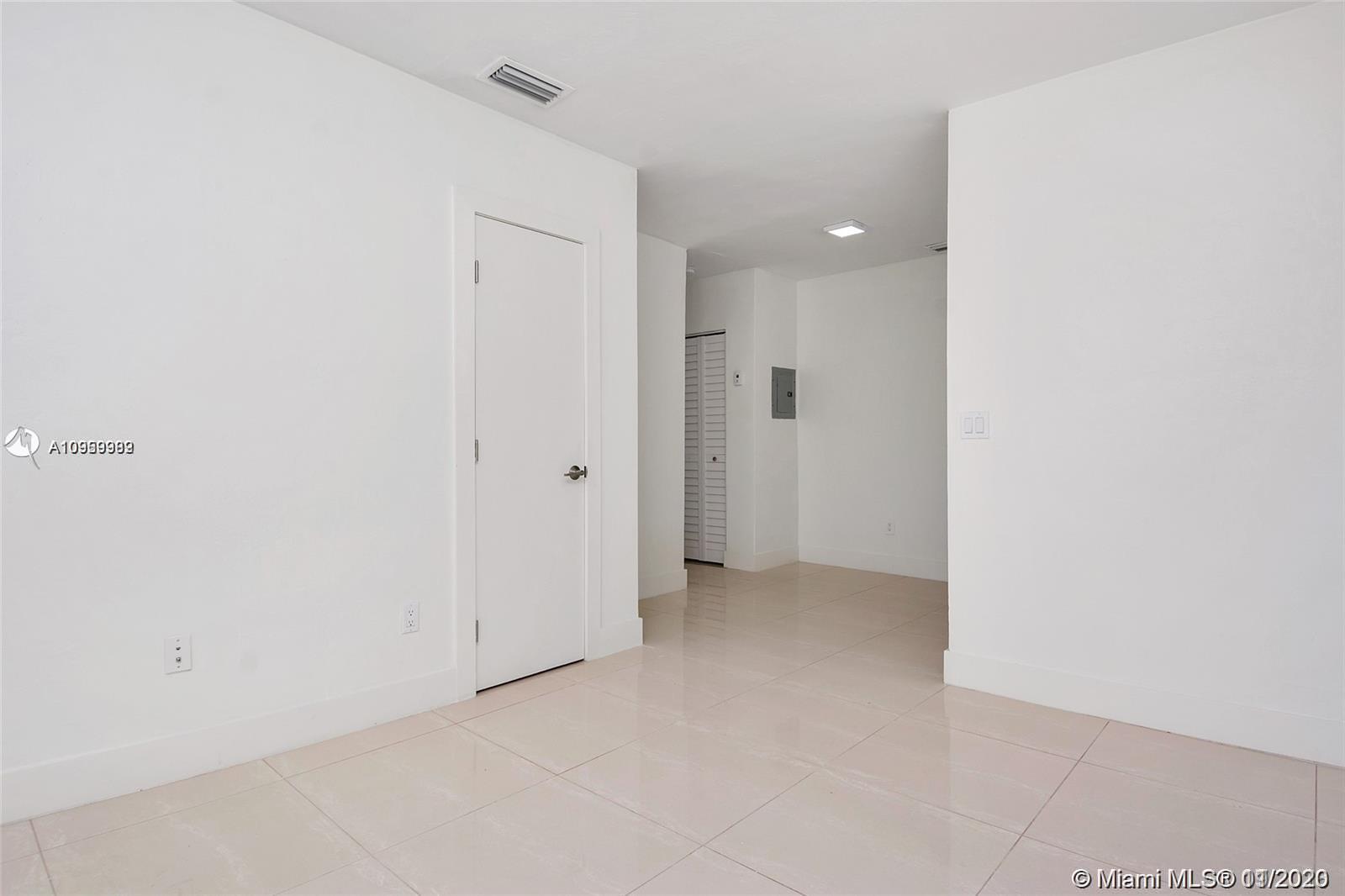 See details / 2063 sq. ft. $ 2020-11-19 0 Photo