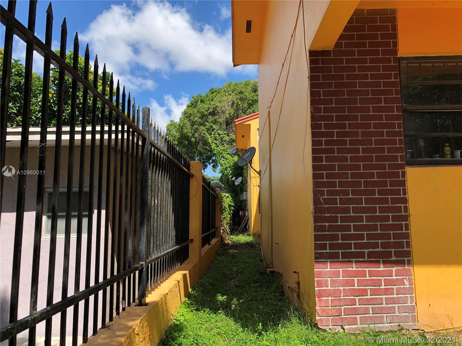 See details / 6336 sq. ft. $ 2021-02-17 0 Photo