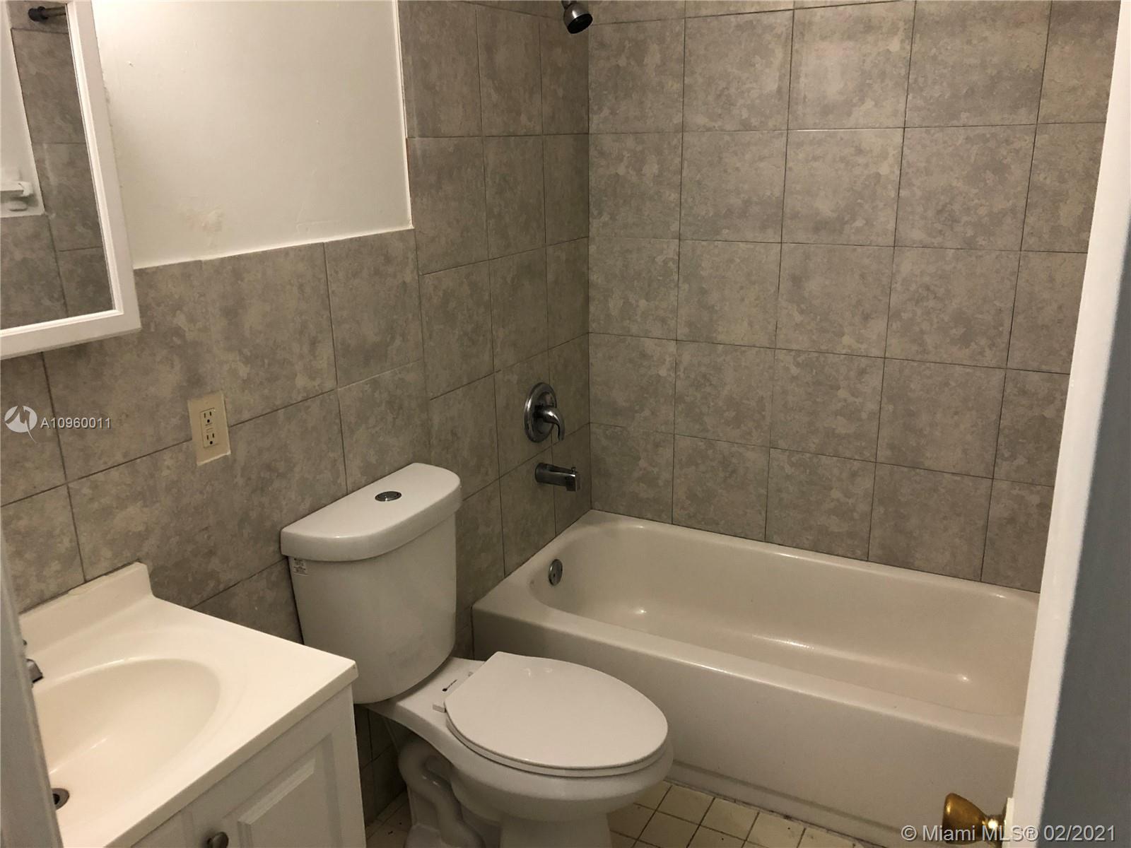 See details / 6336 sq. ft. $ 2021-02-17 0 Photo