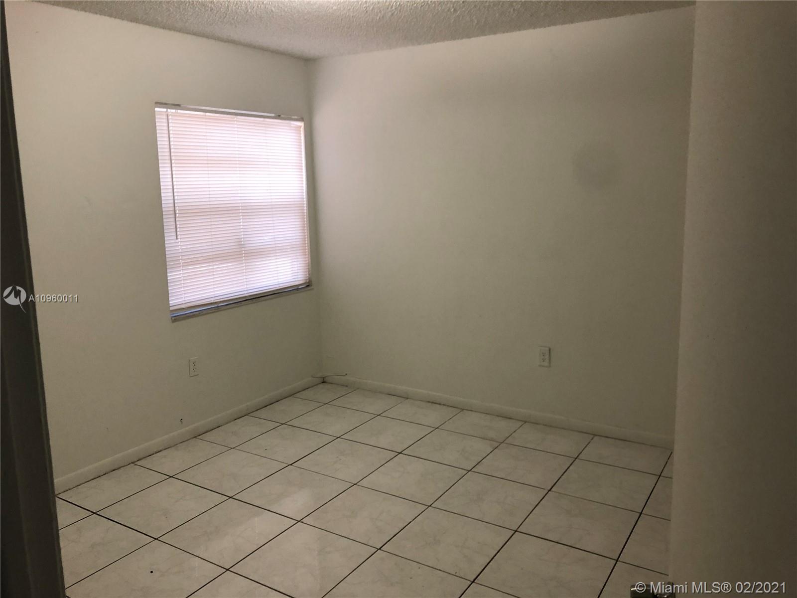See details / 6336 sq. ft. $ 2021-02-17 0 Photo