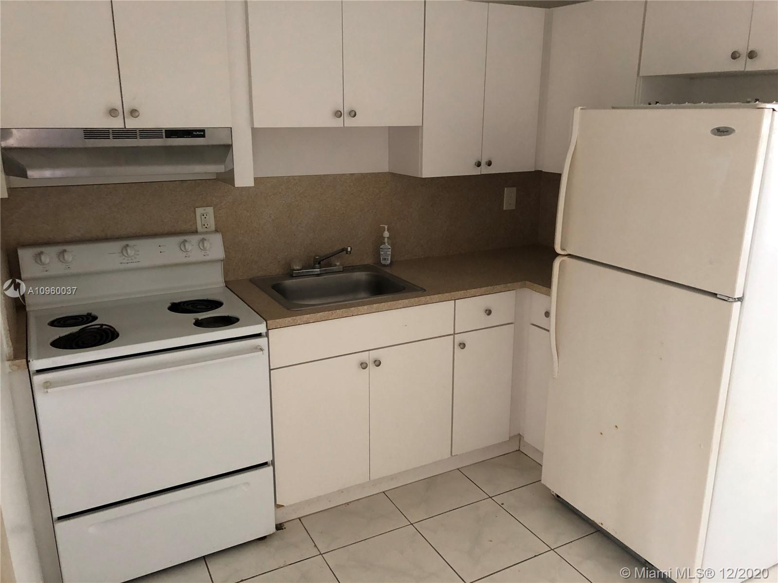 See details / 4688 sq. ft. $ 2020-11-30 0 Photo