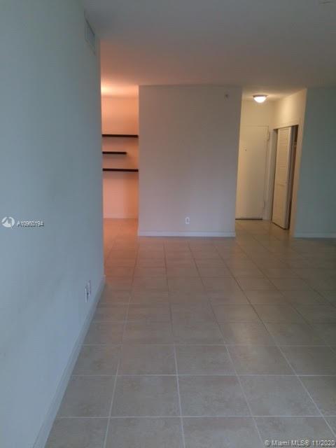 Photo of 3001 Ocean Dr #325, Hollywood, Florida, 33019 -