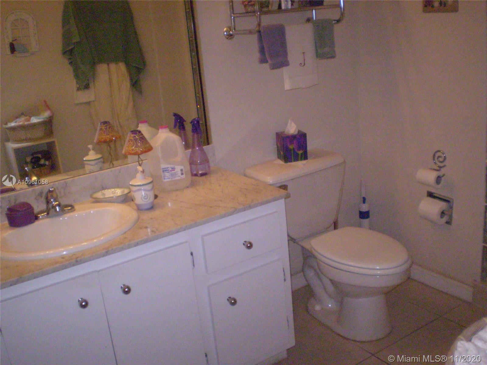 Photo of 500 Three Islands Blvd #309, Hallandale Beach, Florida, 33009 - Master Bathroom