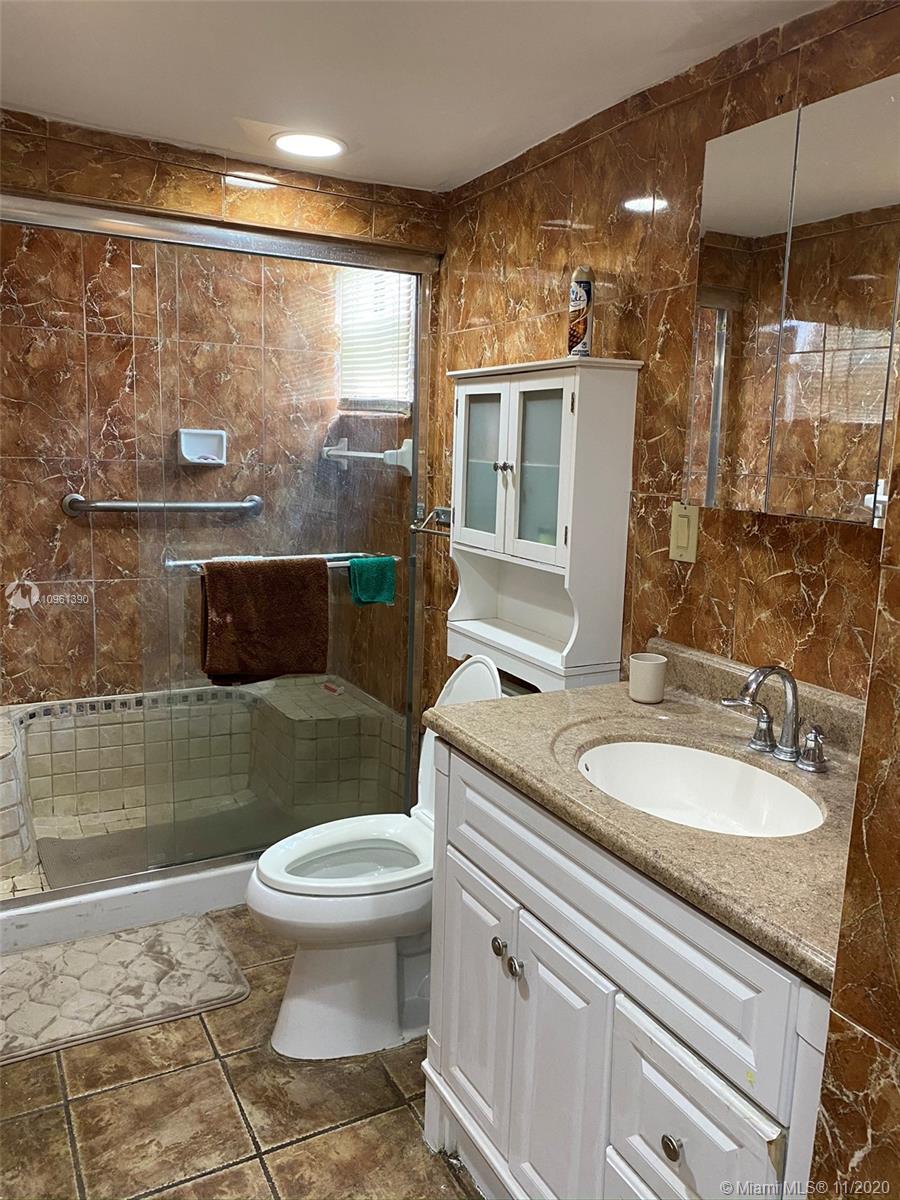 See details / 2890 sq. ft. $ 2020-12-14 0 Photo